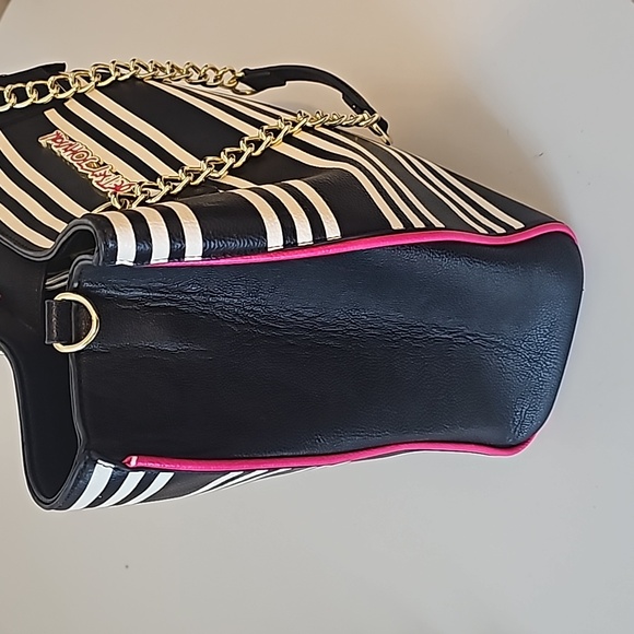 Betsey Johnson White Black Striped Lipstick Applique Hand Bag PurseChain Straps - Picture 3 of 16